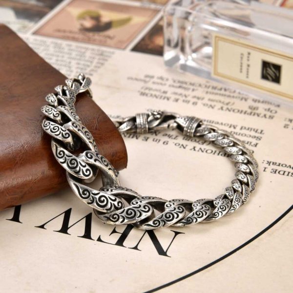 d7edc37e-ec7a-4236-8b4a-c6a2102f73e8.jpg Domineering Retro Double Chinese Dragon Heads Bracelet