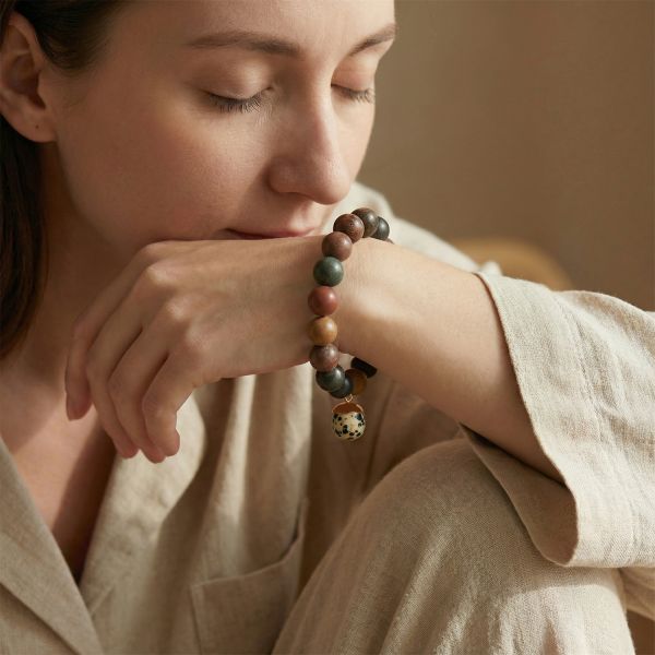 29067402-7a27-4ce8-b294-47228eb3f3e0.jpg Chinese Herbal Bracelet